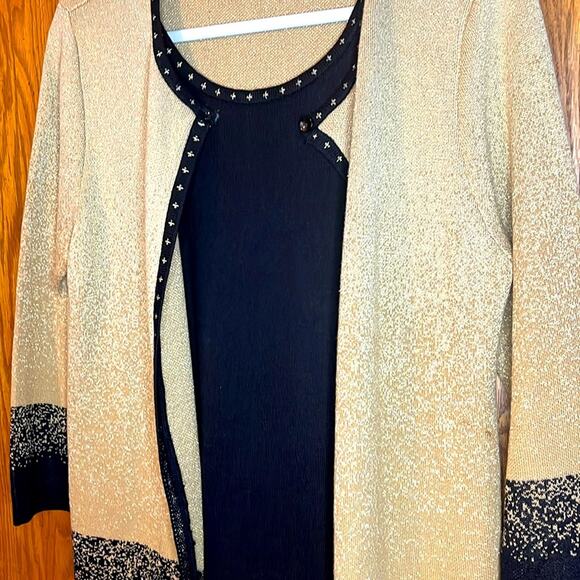 Alfred Dunner Gold Metallic and Black Sweater Set Size Small - Picture 8 of 8